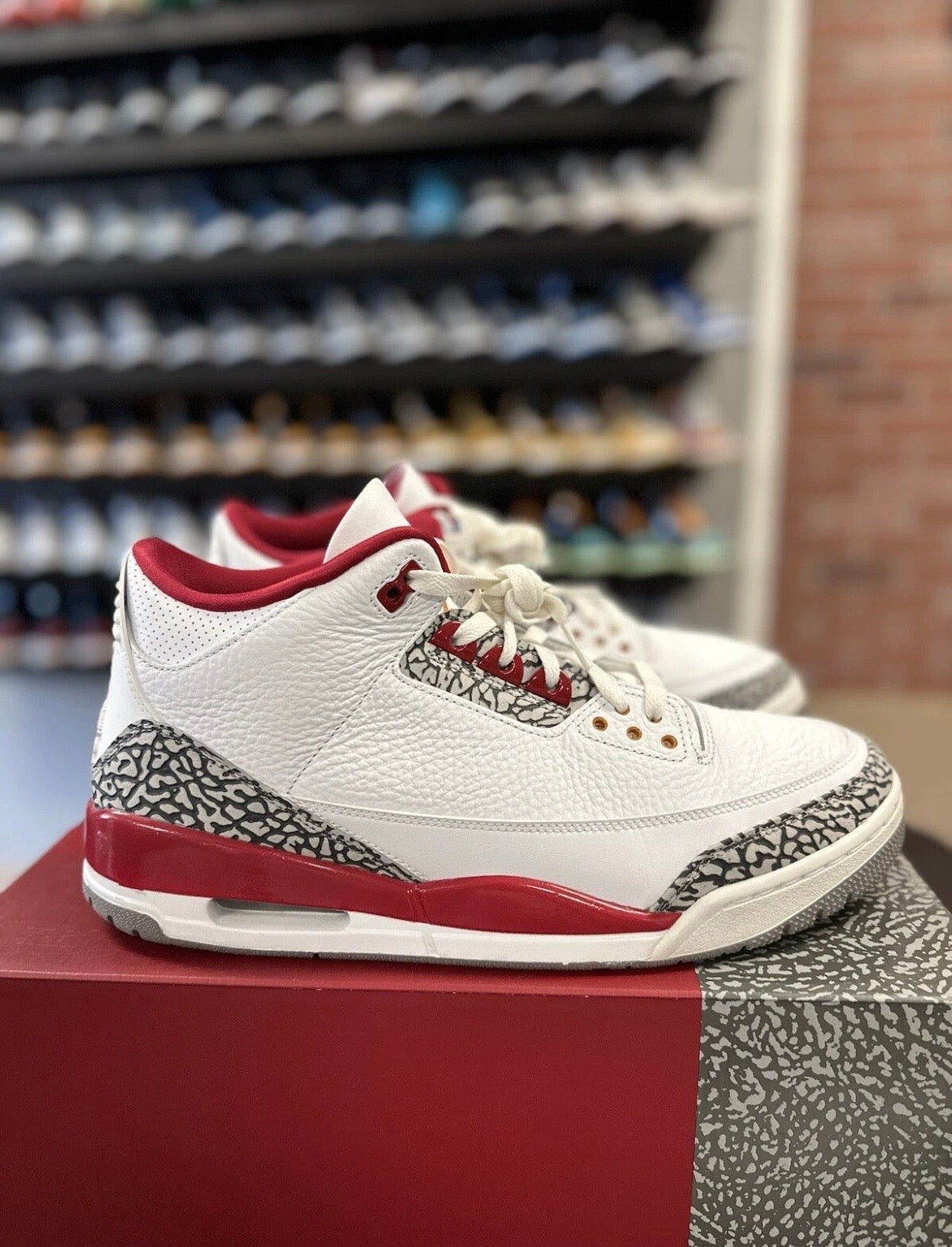 Nike Air Jordan 3 Retro Mid