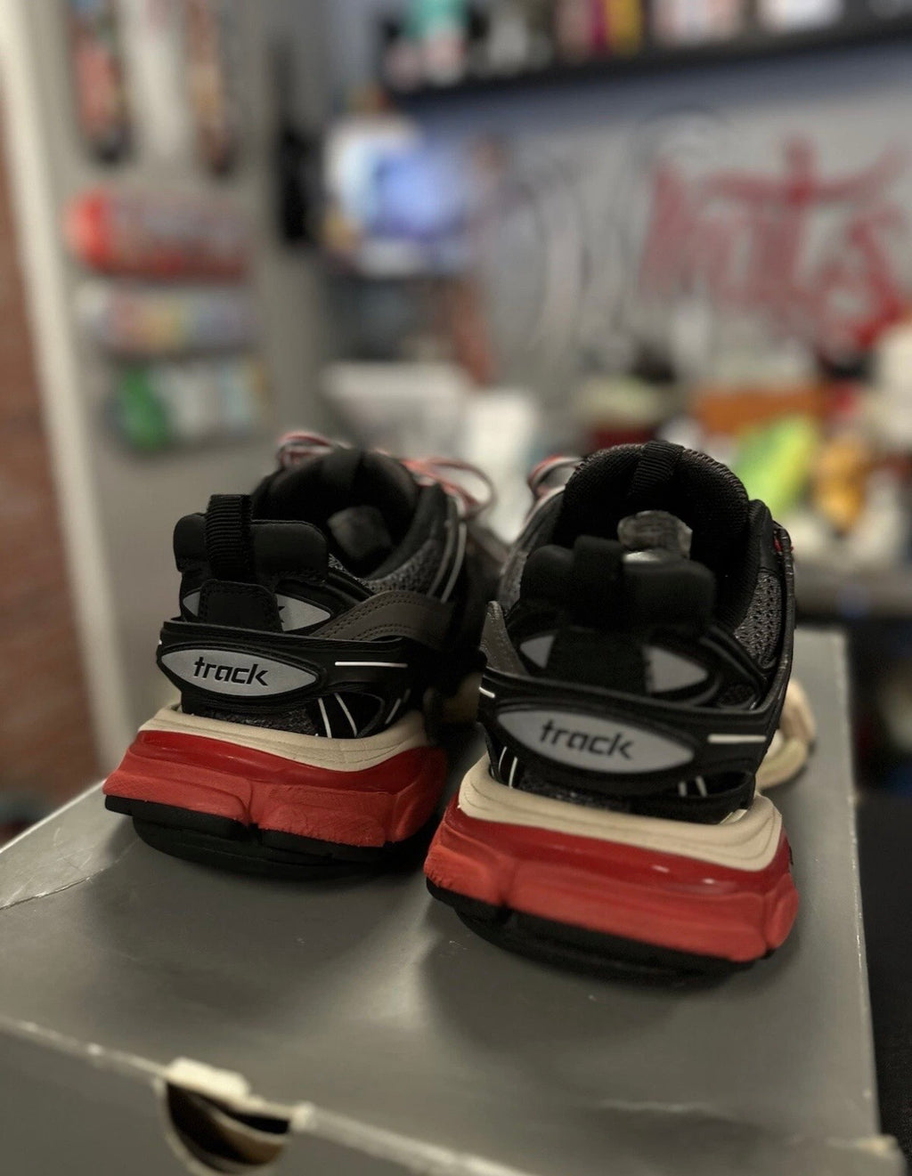 Balenciaga Track Black/Grey/Red Sneaker